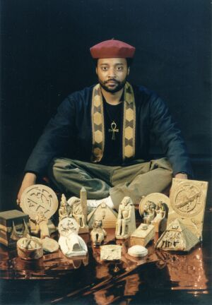 Hashim El-Ra-Mun with his art